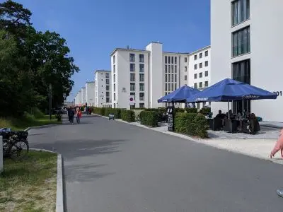 Sanierter Gebäudekomplex in Prora